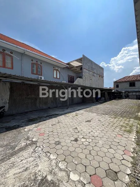 image TANAH LAHAN PARKIR MOBIL TENGAH KOTA GRESIK. SELALU PENUH (4)