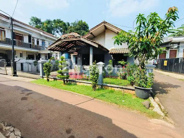 image RUMAH NYAMAN DAN ASRI POSISI HOOK PINGGIR TOLL CISALAK (1)