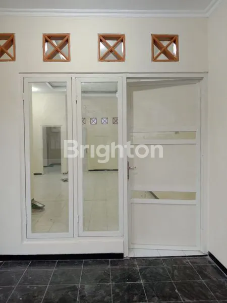 image RUMAH BERSIH TERAWAT SIAP HUNI STRATEGIS DEKAT KOTA & EXIT TOLLPONDOK MUTIARA (9)