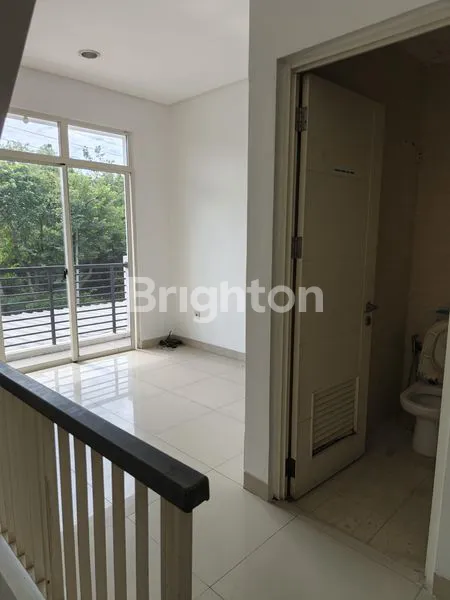 image RUMAH KATAMARAN INDAH, LINGKUNGAN NYAMAN DAN TENANG (8)