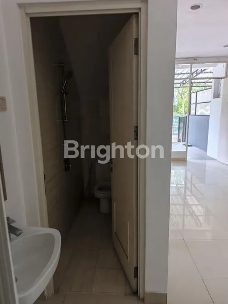 image RUMAH KATAMARAN INDAH, LINGKUNGAN NYAMAN DAN TENANG (4)