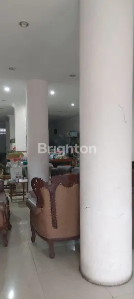 image BANGUNAN KOMERSIAL 3,5 LANTAI STRATEGIS DI DEKAT RS NGOERAH (3)