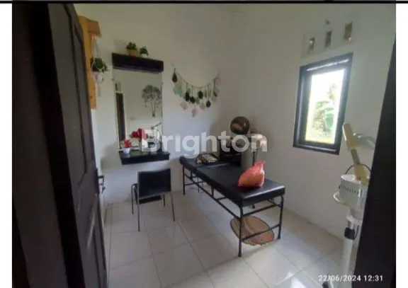 image RUMAH SIAP HUNI DI BANYUMANIK LOKASI STRATEGIS DAN NYAMAN (4)