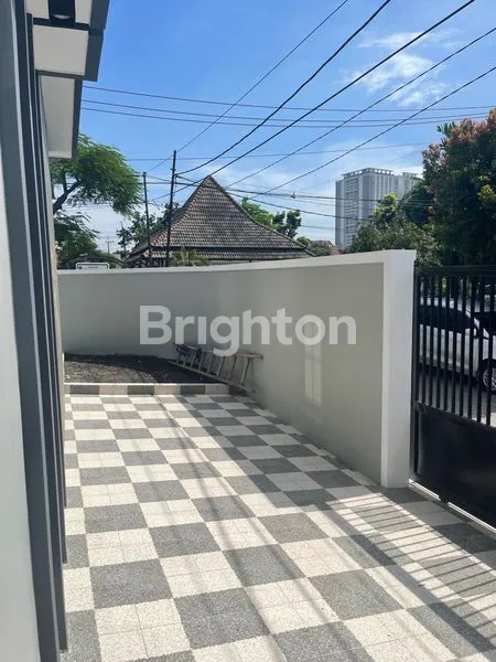 image RUMAH BARUK DUA LANTAI DIJUAL CEPAT (4)