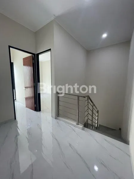 image RUMAH DUA TINGKAT KEDUNG BARUK  (4)