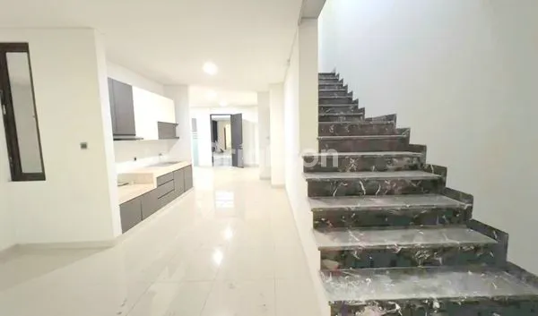 image RUKO STRATEGIS  DIJADIKAN KANTOR+RUANG USAHA.SIAP PAKAI (3)