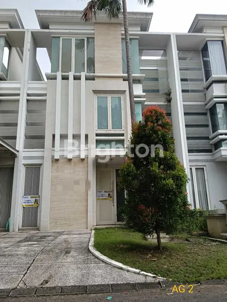 image RUMAH RITZ EMBASSY PAKUWON INDAH (1)