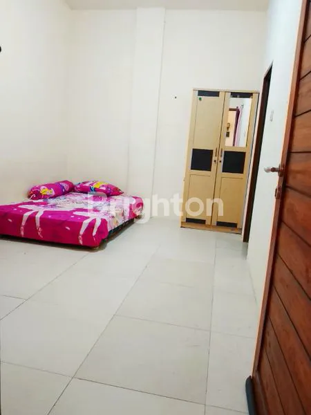 image RUMAH KOS 33 KT KAMAR MANDI DALAM GROGOL JAKARTA BARAT (6)