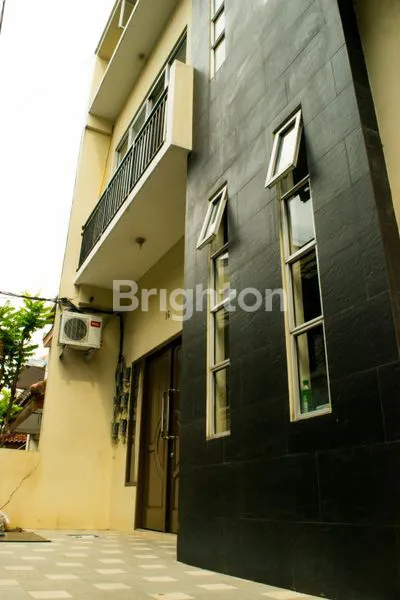 image RUMAH KOS 33 KT KAMAR MANDI DALAM GROGOL JAKARTA BARAT (1)