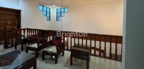 image RUMAH SULTAN FULL PERABOT SANGAT LUAS DAN MEWAH DI DAERAH JOHOR MEDAN (3)