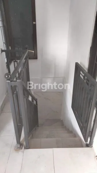 image RUMAH 2 LANTAI MINIMALIS DI KOTA TABANAN (7)