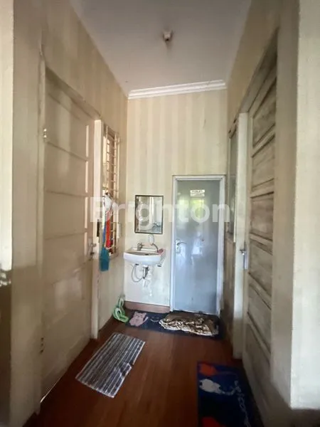 image DIJUAL CEPAT RUMAH CANTIK 2 LANTAI DI BALIKPAPAN BARU (5)