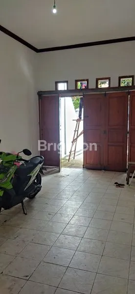 image RUMAH ETNIK BALI DI JEMUR ANDAYANI (3)