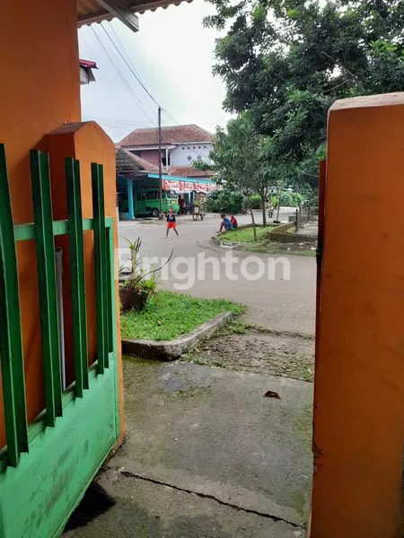 image  RUMAH LUAS  KOMPLEK ATANG SENJAYA (2)
