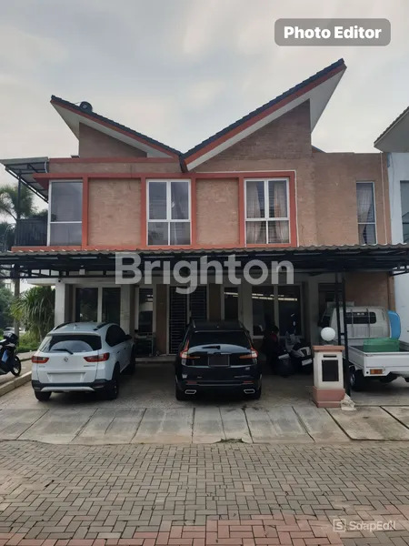 image RUMAH MEWAH SERENADE LAKE GADING SERPONG (1)