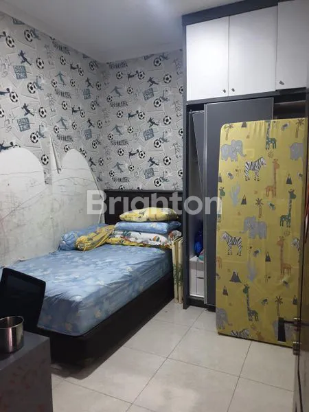 image RUMAH MEWAH SERENADE LAKE GADING SERPONG (4)