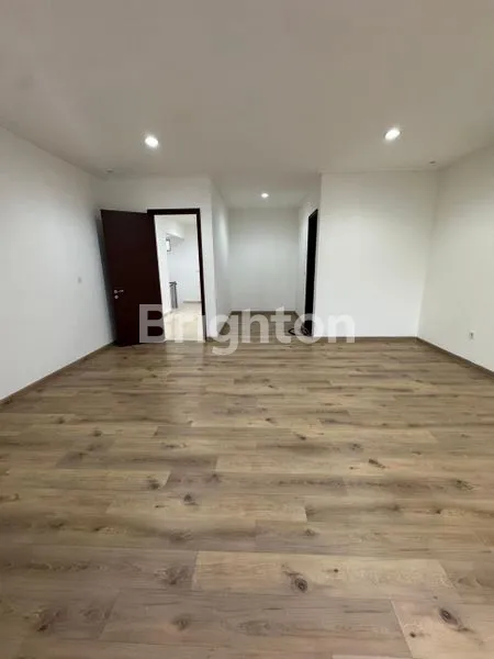 image RUMAH MEWAH CLUSTER SERENADE PANTAI INDAH KAPUK, AKSES TOL BEBAS MACET (2)