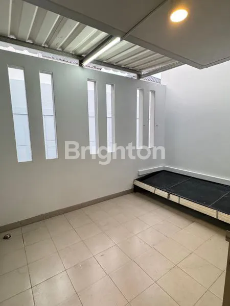 image RUMAH MEWAH CLUSTER SERENADE PANTAI INDAH KAPUK, AKSES TOL BEBAS MACET (6)