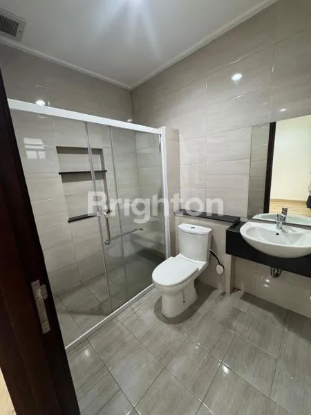 image RUMAH MEWAH CLUSTER SERENADE PANTAI INDAH KAPUK, AKSES TOL BEBAS MACET (3)