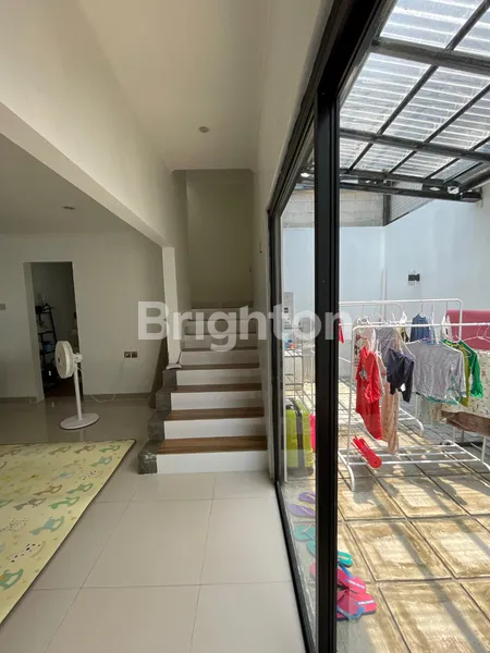 image RUMAH DEKAT STASIUN LRT DESAIN MINIMALIS DAN UNIK  (5)