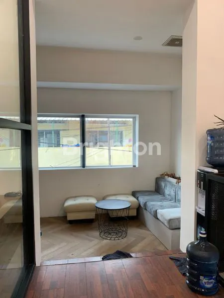 image KANTOR 2 LANTAI LOKASI JAGIR SURABAYA (6)