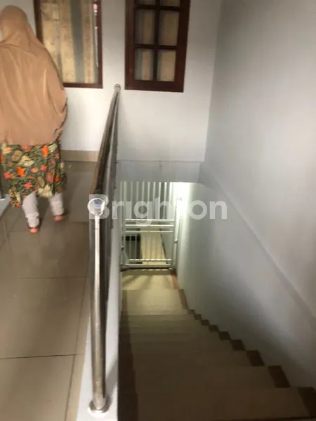 image DISEWAKAN RUMAH CANTIK DENGAN FASILITAS FULL FURNISHED.DERAH PUSAT KOTA BALIKPAPAN (6)