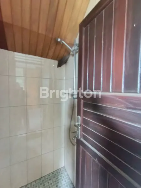 image RUMAH DENGAN LAHAN LUAS 25X40 (4)