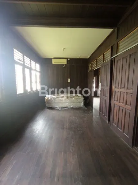 image RUMAH DENGAN LAHAN LUAS 25X40 (7)