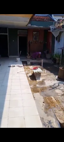 image RUKO BESAR DI TENGAH KOTA LUMAJANG (6)