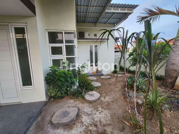 image RUMAH DI MENTENG REGENCY, DRIYOREJO, GRESIK (5)