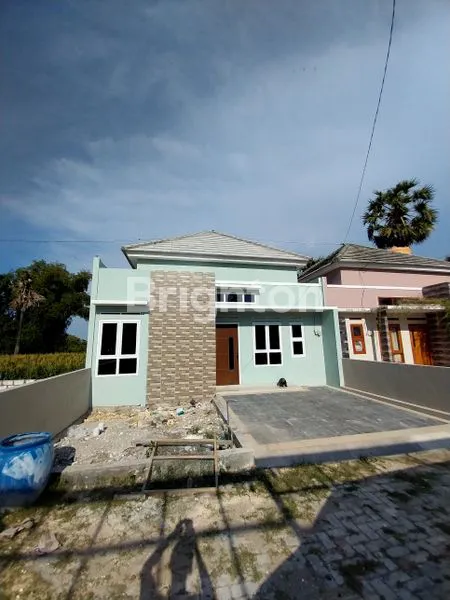 RUMAH BARU VIEW DESA, LOKASI TENGAH KOTA