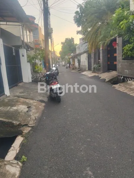 image RUMAH BAGUS SIAP HUNI 2 LANTAI (7)