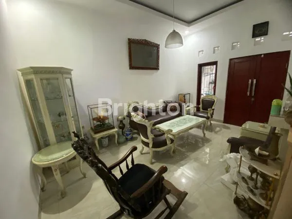image DIJUAL RUMAH PONDOK RANJI CIPUTAT TIMUR (3)