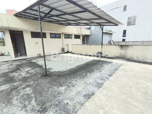 image RUKO BESAR DI MAINROAD COCOK UNTUK KANTOR ATAU USAHA LAINNYA DI TENGAH KOTA BANDUNG (7)