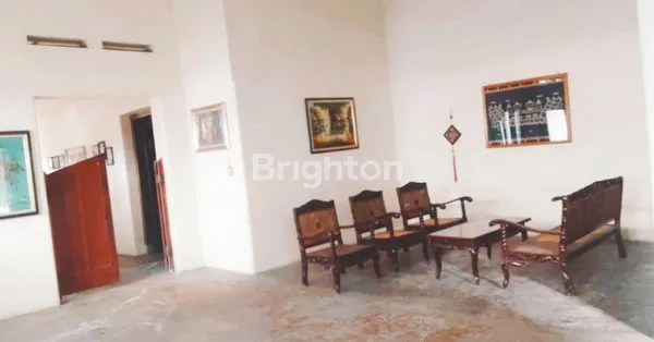 image RUMAH BESAR & LUAS STRATEGIS PINGGIR JALAN RAYA DEKAT PASAR BEKONANG , MOJOLABAN , SUKOHARJO (3)
