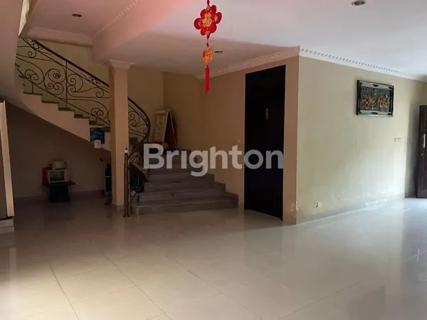 image RUMAH TAMAN PALEM RAPI TERAWAT (5)