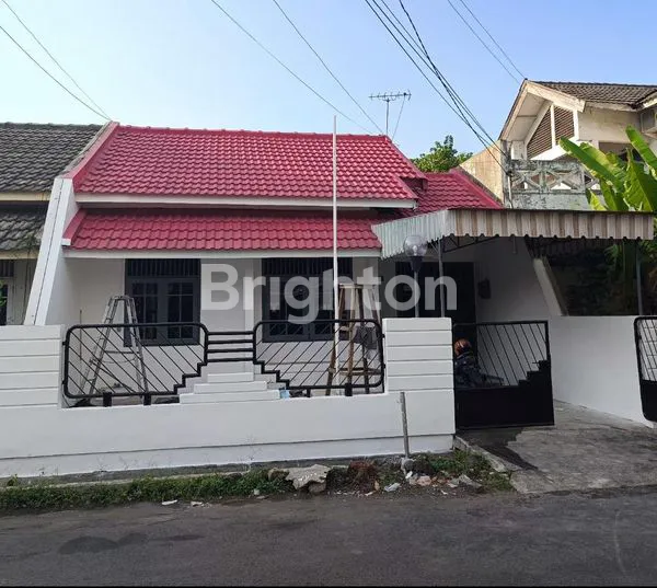 image RUMAH NGINDEN INTAN TIMUR SIAP HUNI SUDAH RENOV  (1)