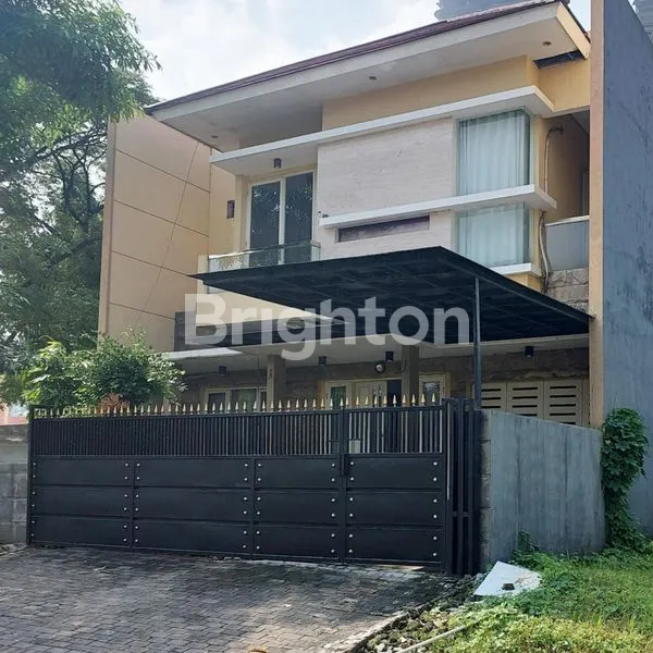 image RUMAH MODERN MINIMALIS 2 LANTAI CLUSTER DEPAN CITRALAND SURABAYA BARAT DEKAT UNESA, PAKUWON MALL, WIYUNG, GRAHA FAMILI (1)