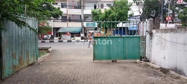 image RUMAH HITUNG TANAH LUAS DI KALIDERES  (1)