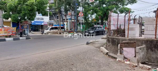 image RUMAH HITUNG TANAH LUAS DI KALIDERES  (4)