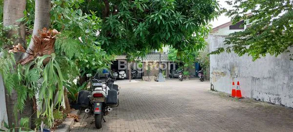 image RUMAH HITUNG TANAH LUAS DI KALIDERES  (5)