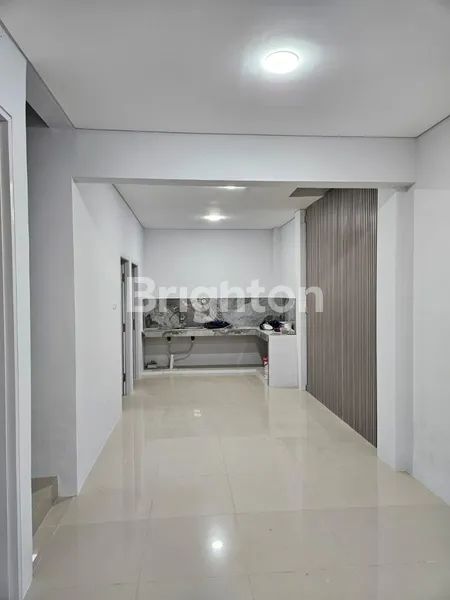 image RUMAH 3 LANTAI MURAH LOKASI DI NORTHWEST PARK CITRALAND SURABAYA BARAT DEVELOPER CIPUTRA GRUP (2)