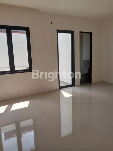 image RUMAH MODERN EROPA 3 LT BARU GRESS TERBAIK DEKAT TOLL JUANDA DAN PETRA ACYTIA SERTA CLUB HOUSE PONDOK CANDRA UINSA DAN UPN SERTA POLTEK PELAYARAN (8)