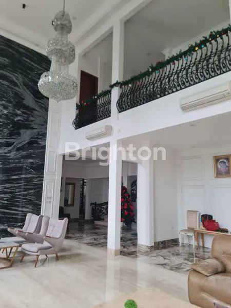 image RUMAH CLASSIC MODERN DI JATIWARNA (4)