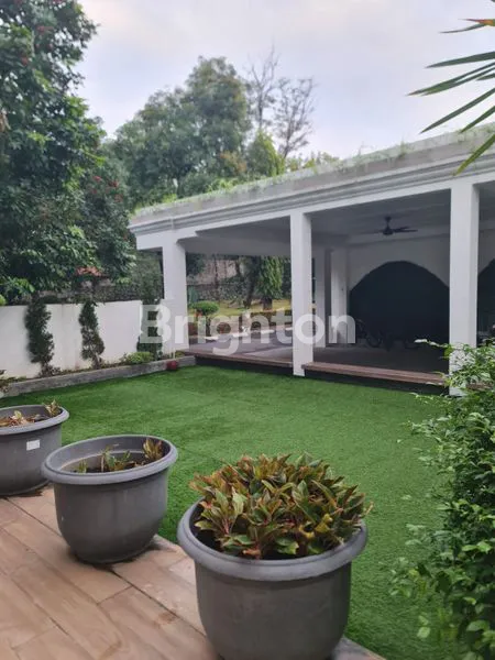 image RUMAH CLASSIC MODERN DI JATIWARNA (3)