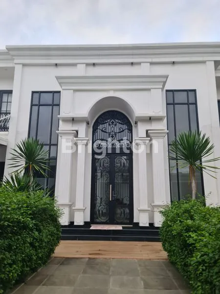 image RUMAH CLASSIC MODERN DI JATIWARNA (1)