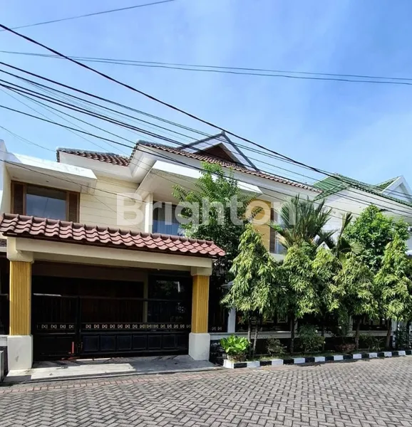image RUMAH MEWAH 2 LANTAI DI MANYAR, DEKAT HARTONO, TELKOM, MERR, KERTAJAYA (1)