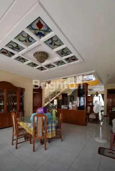 image RUMAH MEWAH 2 LANTAI DI MANYAR, DEKAT HARTONO, TELKOM, MERR, KERTAJAYA (3)