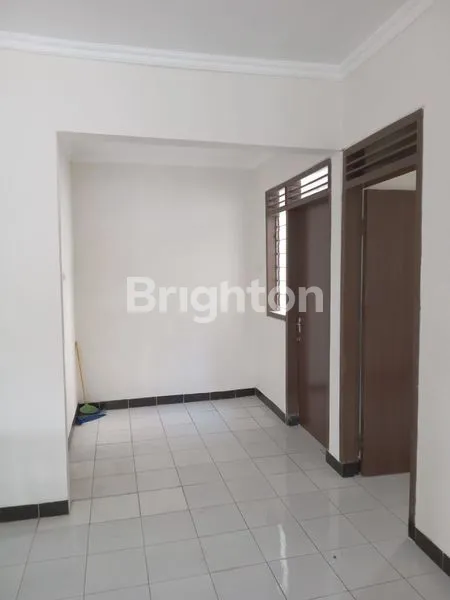 image HUNIAN TENANG LUAS EKSKLUSIF SRONDOL ASRI SEMARANG  (5)