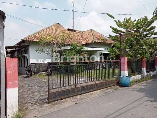 image DIJUAL CEPAT RUMAH SIAP HUNI DEPAN BANDARA ADISUCIPTO YOGYAKARTA  (3)